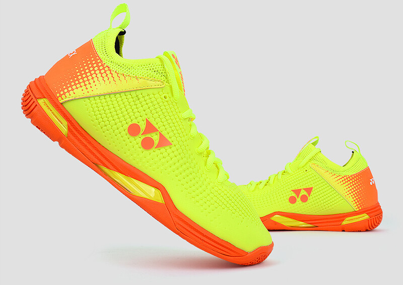 Yonex Men's Low Top Yellow Badminton Shoes Eclipse Z SHB
