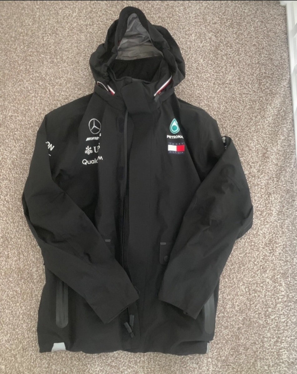 Mercedes-AMG Petronas F1 Motorsport Team ONLY RARE Rain Jacket 