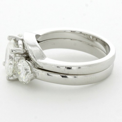 3.9CT LAB-CREATED DIAMOND E/VS2 ROUND PLATINUM CLASSIC THREE-STONE BRIDAL SET - Picture 3 of 4