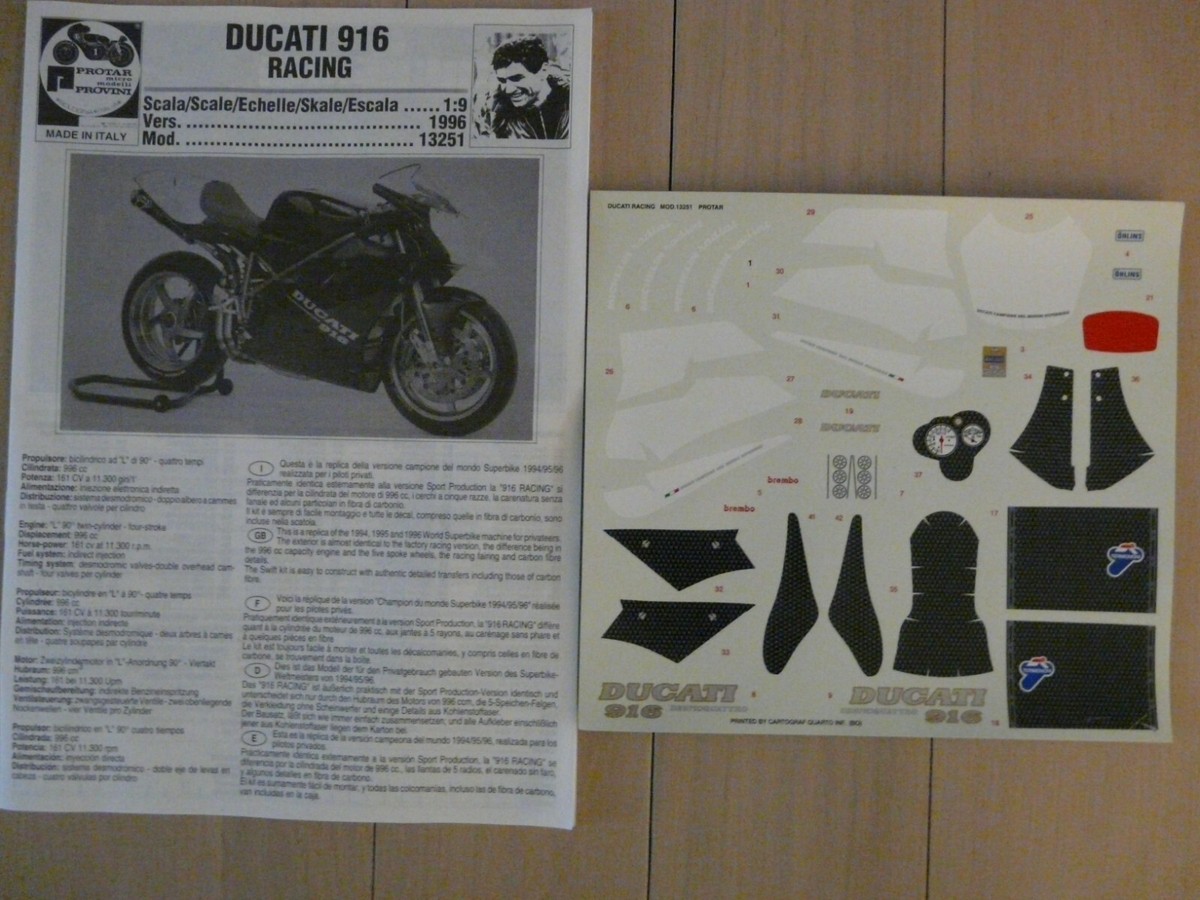 Maquette Moto PROTAR 1/9 Ref 13251 Ducati 916 Desmosquattro Racing