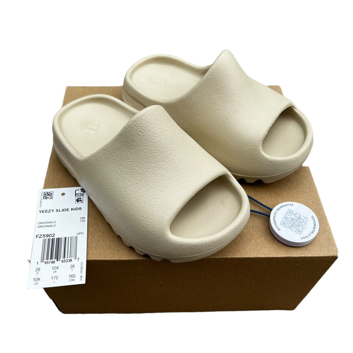 Adidas Kids Size 10K Yeezy Slides Sandals Bone (2022) FZ5902 Adidas Kids Size 10K Yeezy Slides Sandals Bone (2022) FZ5902