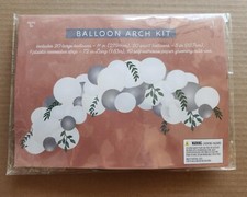 Balloon Arch Kit - 10 Large Balloon 11in - 20 Small Balloon 5in - 1 connector