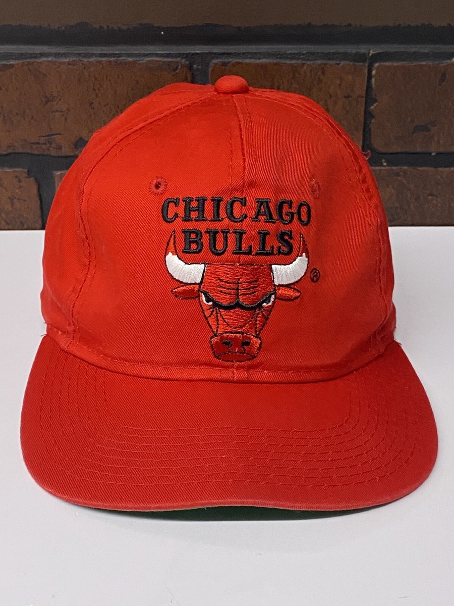 Vintage Chicago Bulls Hat Cap Snapback Mens Red 90s Logo The G Cap