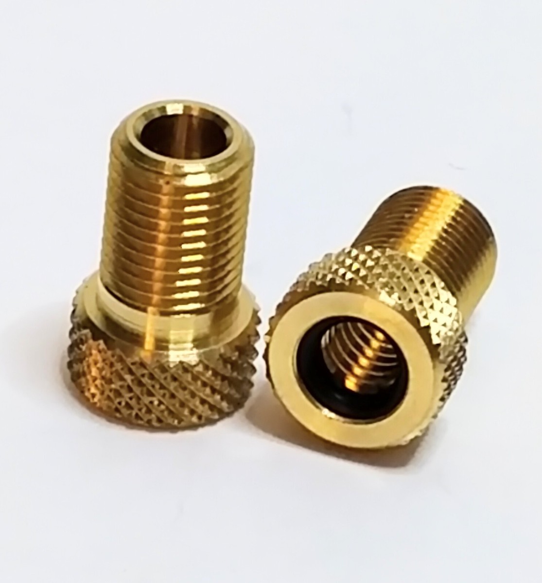 Presta Valve To Schrader Valve Adapter Color: Brass Quantity: Pcs/order