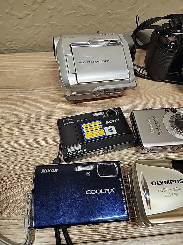 Canon PowerShot SD600 A75 CASIO EXILIM Sony Cyber shot Nikon Olympus Stylus Lote  Foto 4 de 4