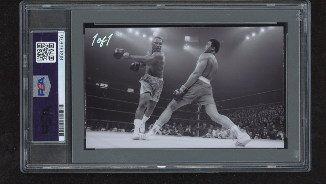 Joe Frazier signed Cut 3x5 Custom Card PSA DNA Slab Boxing Auto C6321 view 2