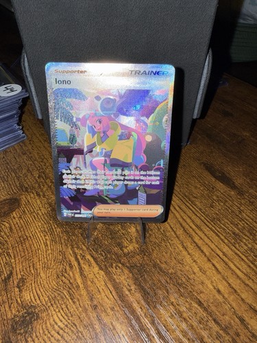Iono 237/091 Special Illustration Rare – Paldean Fates – Pokémon NM
