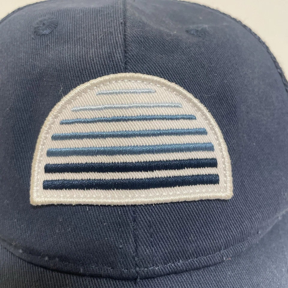 J. Gorra de béisbol CREW Crewcuts juvenil de malla azul marino talla XS/S ajustable Foto 2 de 4