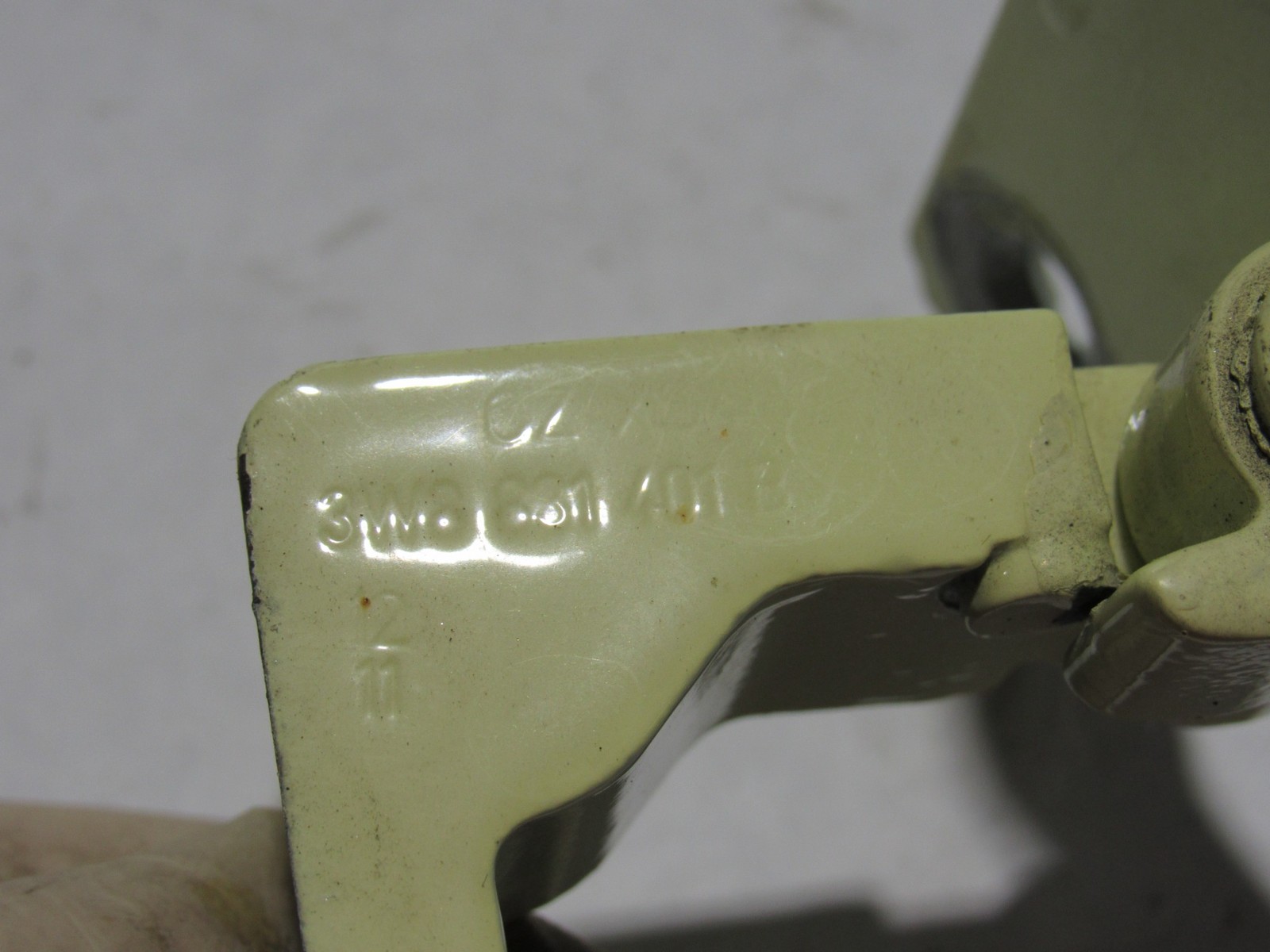 Bentley Continental GT 2012 Left Driver Door Hinge Hinges Set 2 PCS 11-18 ;#3