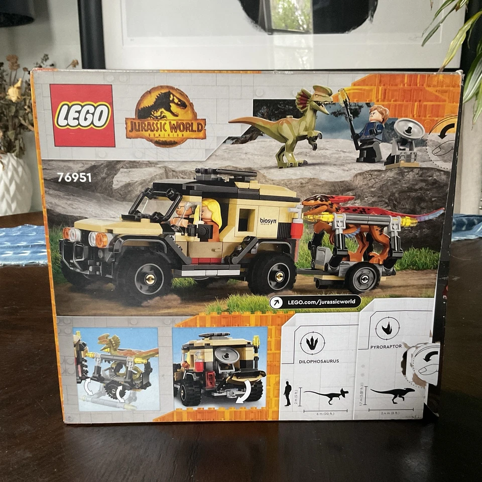 LEGO Jurassic World (76951): Pyroraptor & Dilophosaurus Transport | Open Box - Image 2 of 4