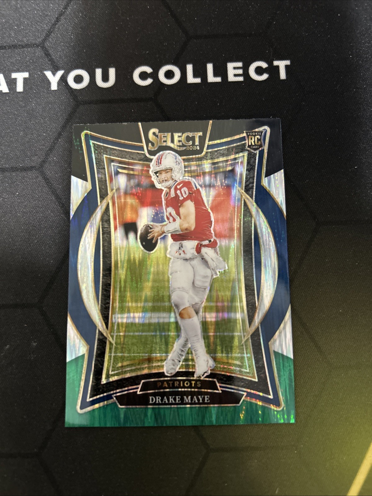 2024 Panini Select Football- #27 Black & Green Prizm Shock - Drake Maye (RC)