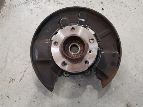 BMW 3 SERIES LEFT REAR HUB ASSEMBLY E90, 320d, 12/09-01/12 09 10 11 12