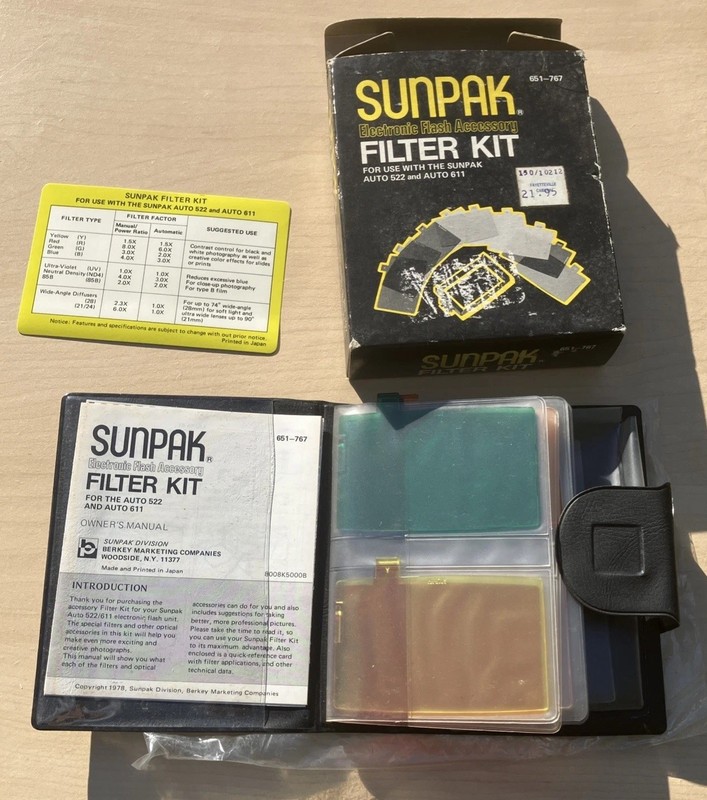 Sunpak Electronic Flash Accessory Wallet Kit For The Auto 522 /611 Model 651-767