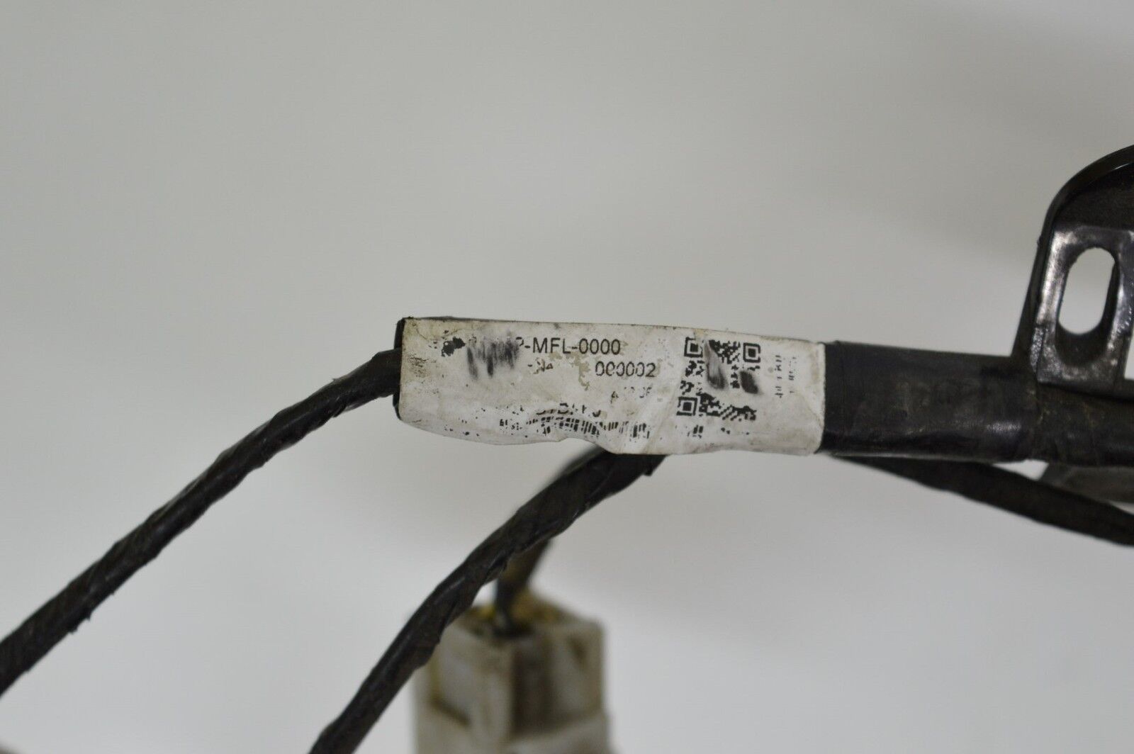 Superseded by 32100-MFL-R11 - HARNESS,WIRE