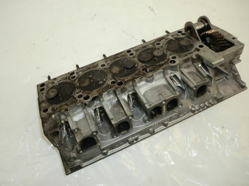 VW Phaeton 5.0 V10 TDI Zylinderkopf links mit Nockenwelle und Ventil   I6D12179