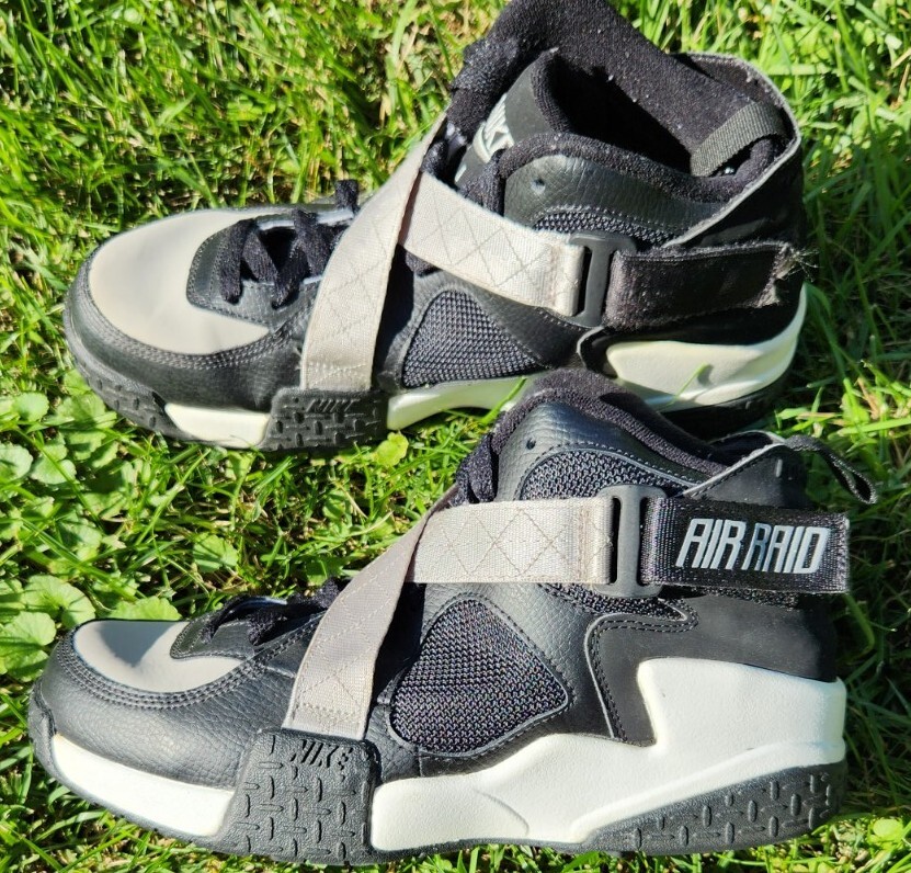 bo jackson air raid