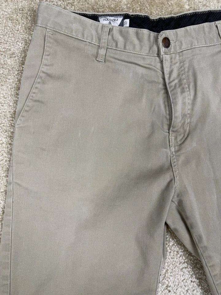 Volcom Slash Pockets Casual Size 32 Flat Front Chinos Shorts Beige Tan A975 - Image 2 of 4
