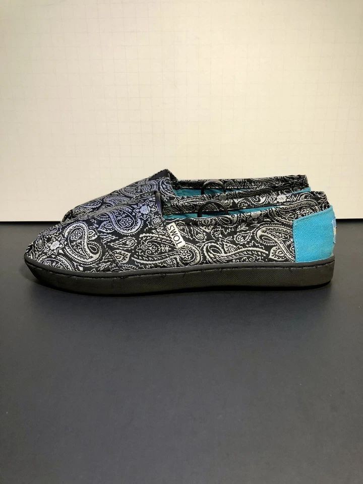 Toms Paisley Kid’s Black & Silver Slip On Shoes / Size 5 - Image 4 of 4
