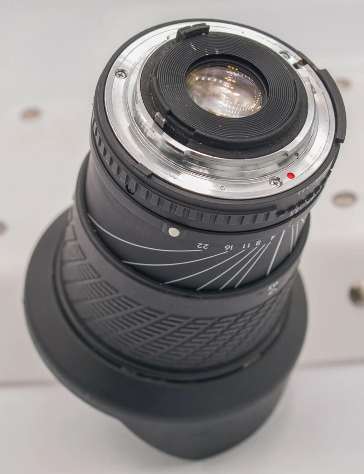 Sigma Zoom 21-35mm F3.5-4.2 Nikon AI-s Mount Zoom Lens SLR/Mirrorless Cameras - Image 3 of 4