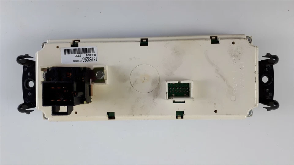 D1804 GMC SIERRA CLIMATE CONTROL 15753263 - Image 4 of 4