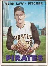 1967 Topps # 351 - VERN LAW - PITTSBURGH PIRATES - SET BUILDER