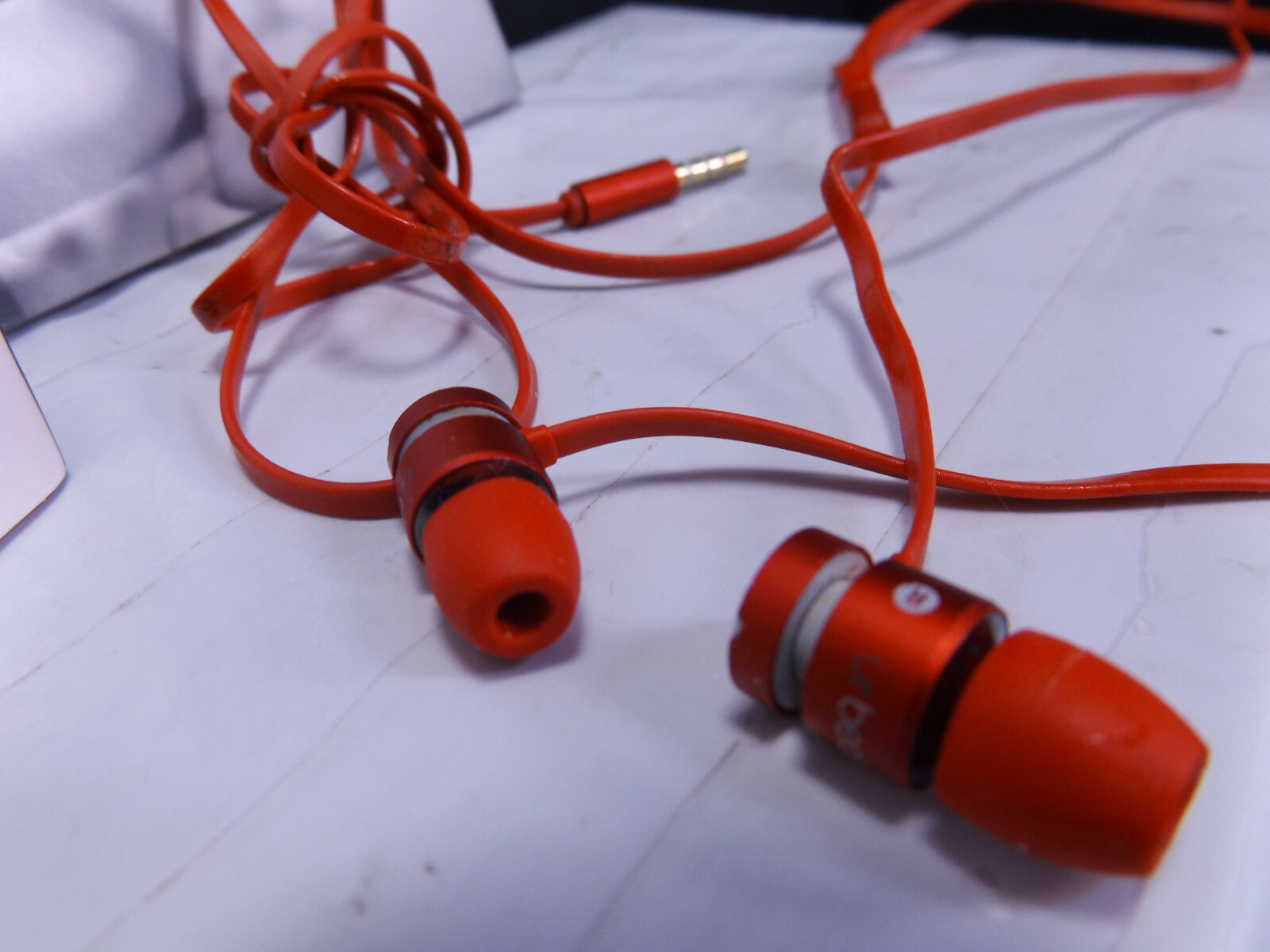 DAMAGED Beats by Dr. Dre urbeats inear Headphones Model 81000055 eBay