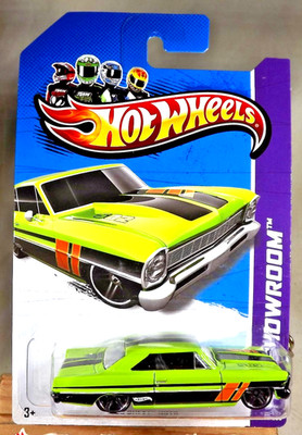 2013 Hot Wheels #231 HW Showroom-Muscle Mania '66 CHEVY NOVA Green w/Black