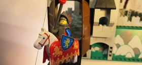 Lego Knights Castle: King's Mountain Fortress 6081. Good condition. 90s Vintage 