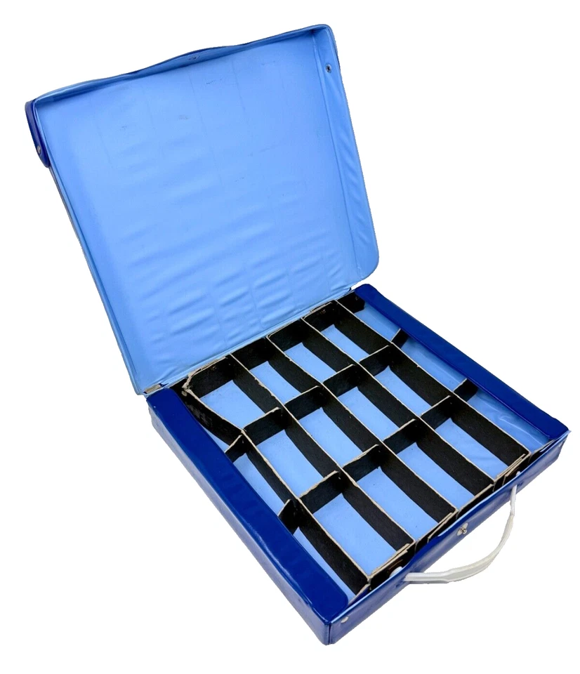 Near MINT 1967 No. 8 Official MATCHBOX LESNEY 18 Cars Collectors Mini Case EMPTY - Image 2 of 4