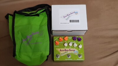 Analog Alien Alien Bass Station Preamp/Comp/Fuzz Pedal - Mint With