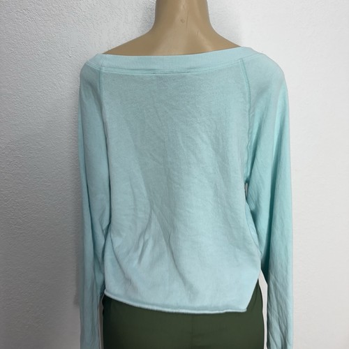 Wild fox Blue Graphic Sweatshirt Cropped Tee Shirt Womens Size M Casual Tops - Picture 7 of 15