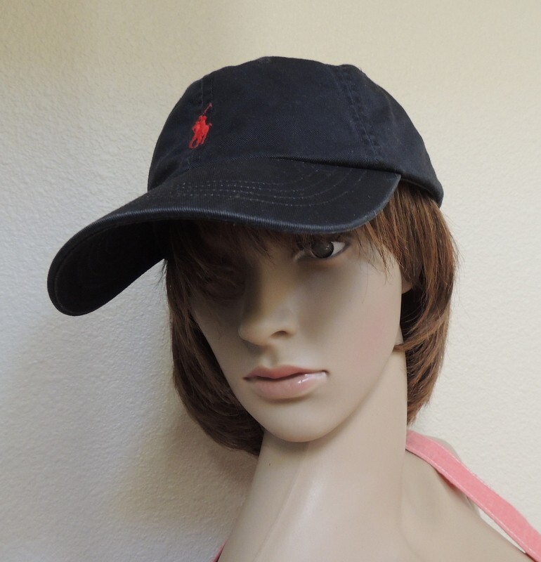 Polo Ralph Lauren cappello da baseball regolabile nero con pony rosso