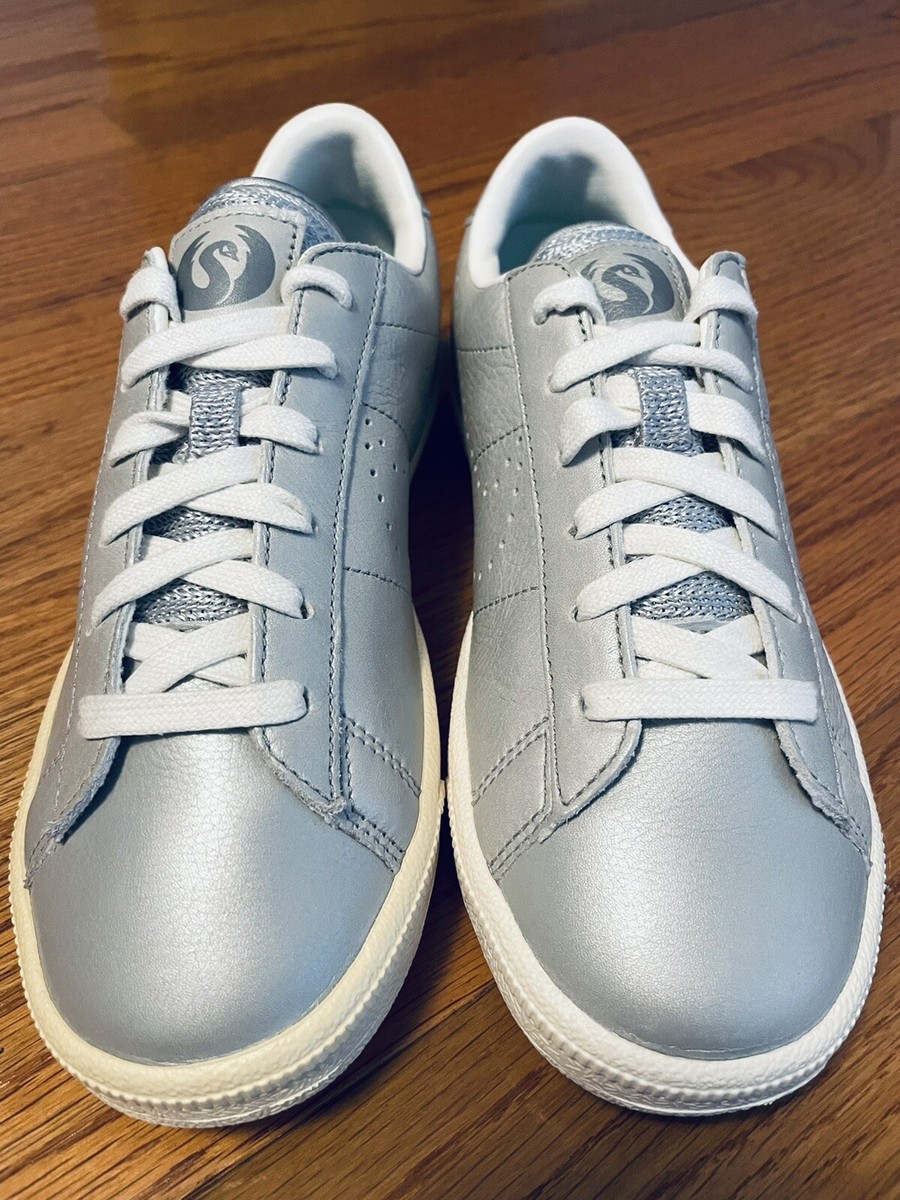 Nike Tennis Classic PRM QS Silver Size 5Y- UK4.5 EUR37.5 CM 23.5 872818 001 Nike Tennis Classic PRM QS Silver Size 5Y- UK4.5 EUR37.5 CM  main image 4