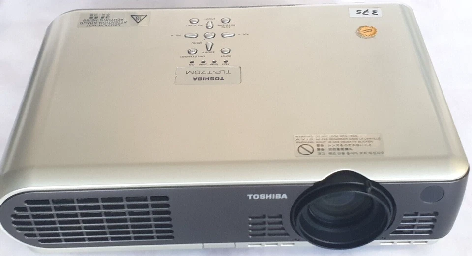 Toshiba TLP-T70M 3LCD Data projector OVP - Bild 4 von 4
