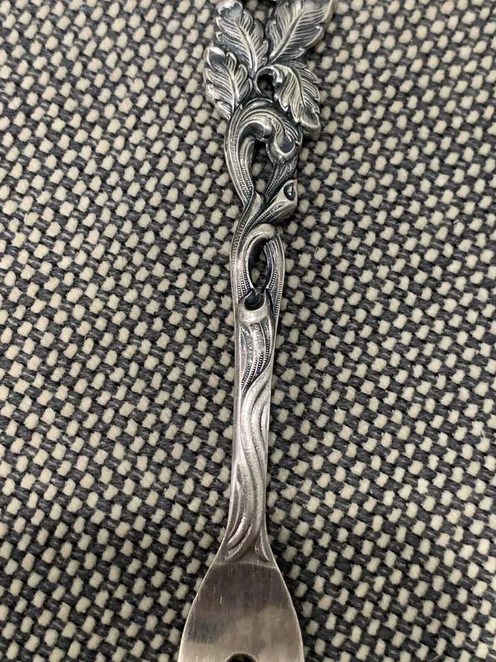 Vintage Antique 900 Silver Repousse Rose Flower Decorated Pickle / Olive Fork - Image 3 of 4