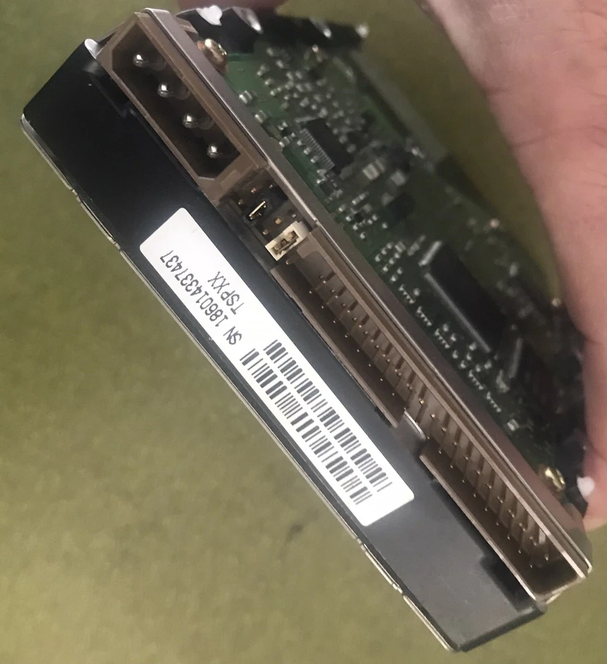 IBM Fireball Plus LM 30GB IDE 3.5 Hard Drive - Image 3 of 3