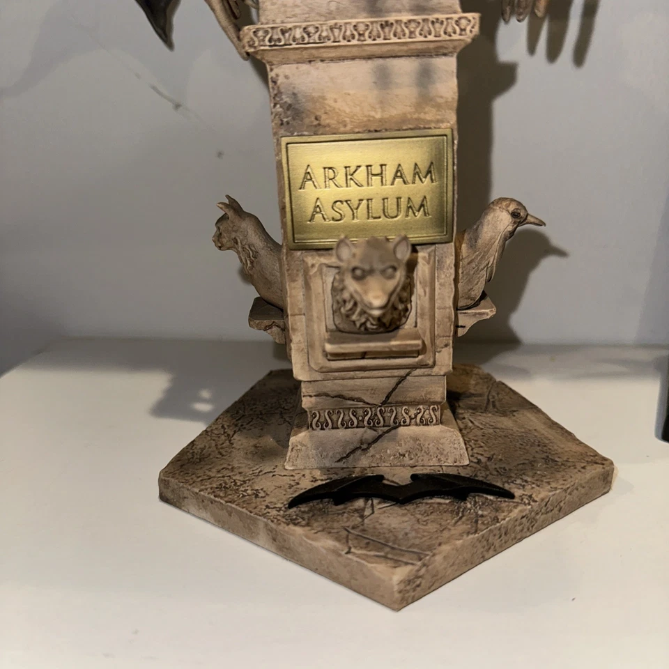 Estatua Batman Arkham Asylum Iron Studios 1/10 ¡¡¡Viene con caja!!! Gran forma!!!!! Foto 4 de 4