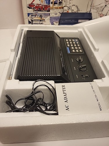 Vintage Realistic Pro-57 Programmable Scanning Receiver 10 Chan Model 20-126 - Zdjęcie 10 z 21