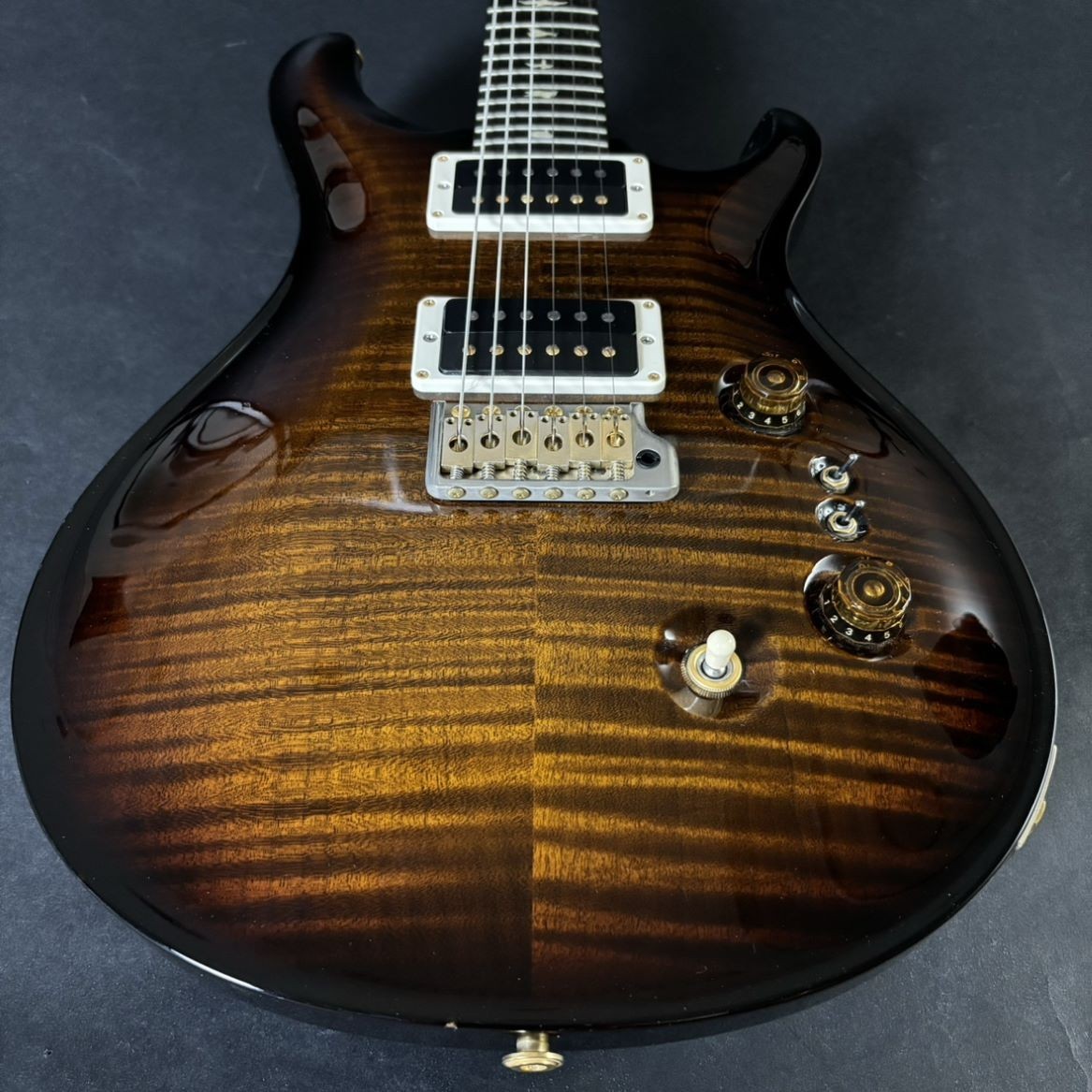 Paul Reed Smith (PRS) 35th Custom 24 10Top/BLACK GOLD BURST