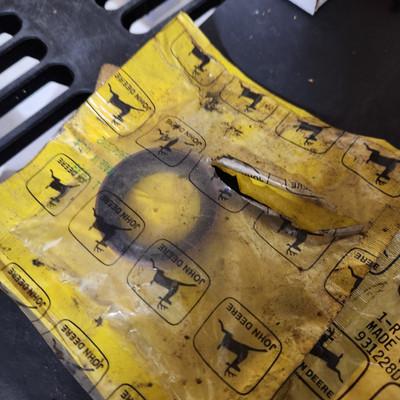 John Deere R33338 Internal Oil Seal Open Package Genuine OEM JD Part NOS