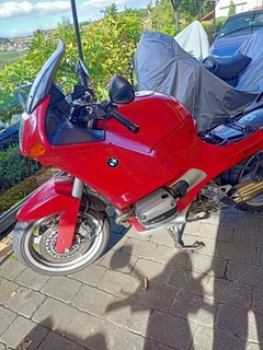 BMW R1100RS