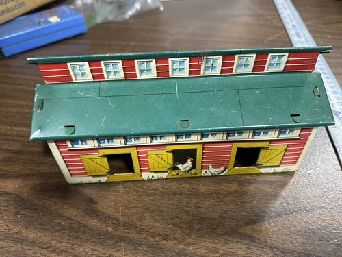 Vintage MARX Chicken Coop / Hen House Building - Tin Lithograph Structure B6