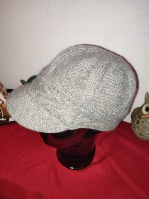 Roeckl-Mütze, grau mit kurzen Schirm ca.5 cm, 70% Lammwolle 20%Angora 10% Nylon