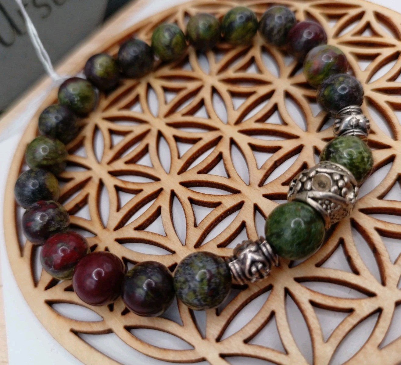 Bracelet Pierres Naturelles du Dragon en Jaspe et Argent avec Perles de 8mm Taille 16cm