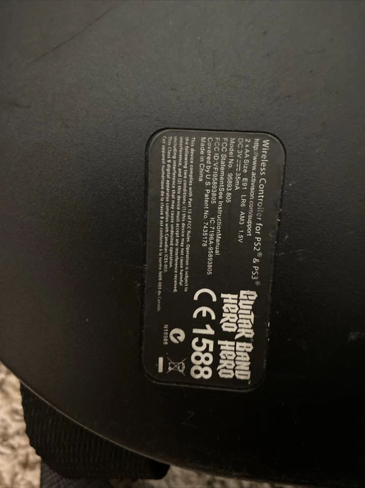 Controle Sem Fio Guitar Hero Band Hero Rock Band 5 Octane - Branco/Vermelho PS2 PS3 - Imagem 4 de 4