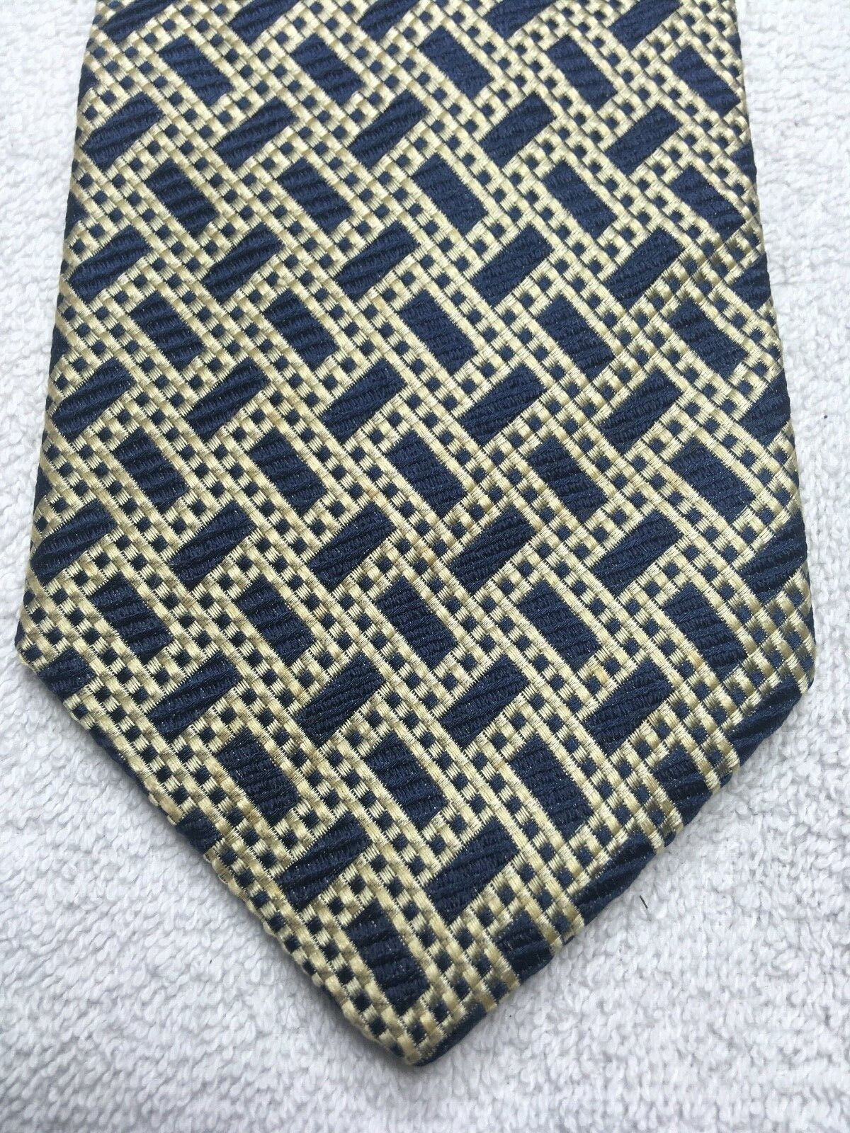 Picture 1 of 4