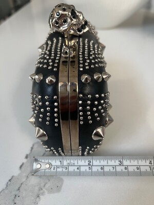 Alexander McQueen ピン/ ブローチ Women's Jewelled Arrow Safety Pin Brooch in Palladium | Alexander