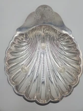 VTG EG Webster & Son Lion Heraldic Coat of Arms Scalloped Clam Silver Plate Bowl