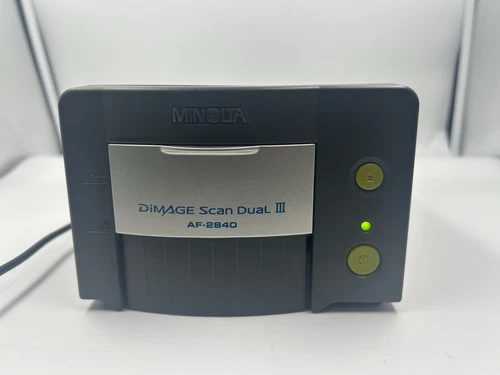 Minolta - Konica Dimage Scan Dual III AF-2840, 35mm Slide and Film Scanner