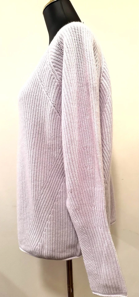 Nuevo con etiquetas Suéter Pullover Club Monaco 100% Cachemira Violeta Cuello en V Para Mujer Talla Mediana Foto 4 de 4